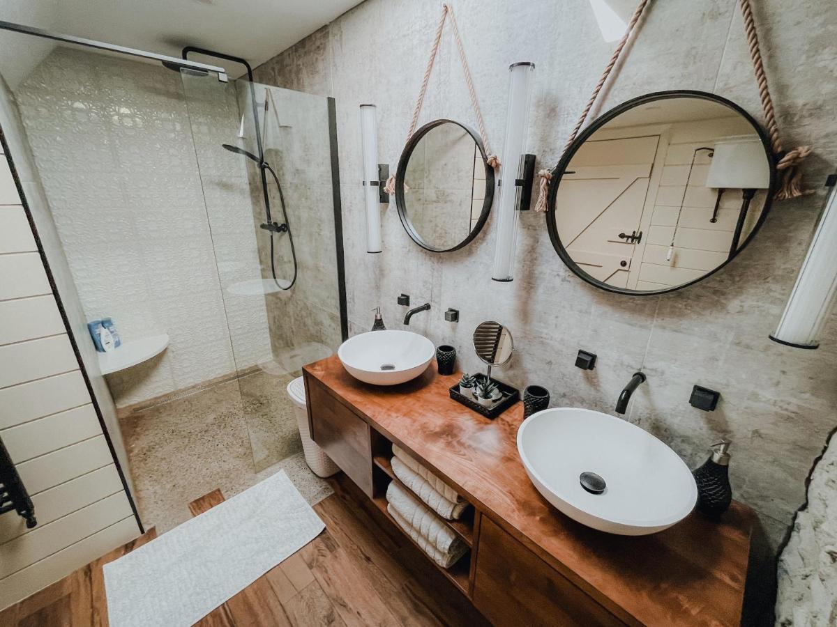 Secluded Thatched Cottage, Near Beaches & Hill Walking Rashenny Ngoại thất bức ảnh