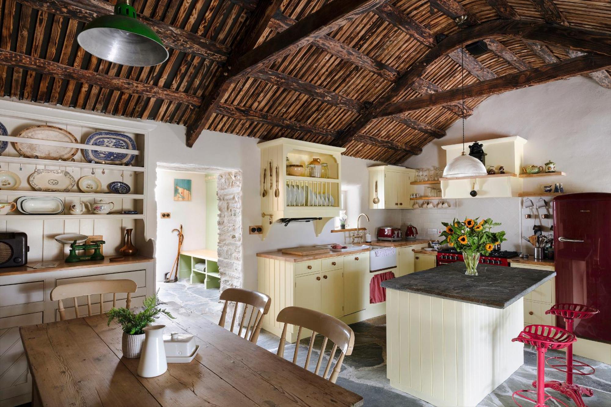 Secluded Thatched Cottage, Near Beaches & Hill Walking Rashenny Ngoại thất bức ảnh